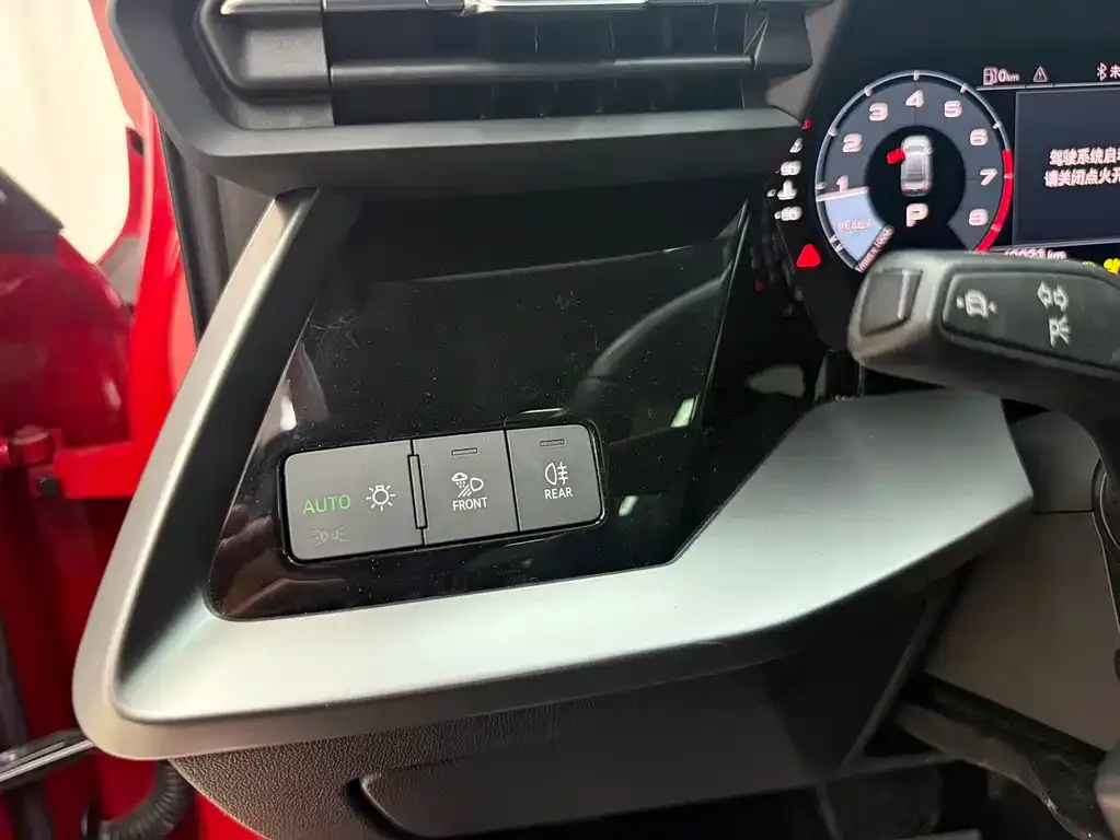 Audi A3 2023 из CN, фото 2
