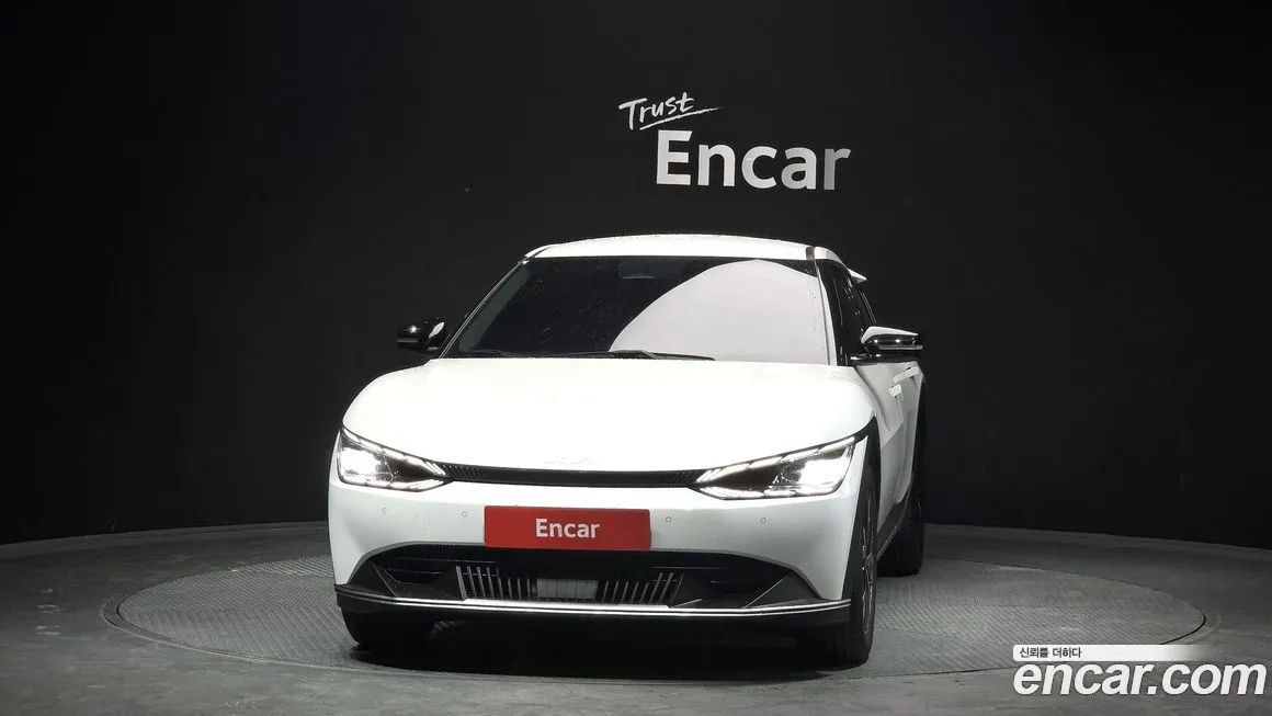 Kia EV6 2023 из KR, фото 2
