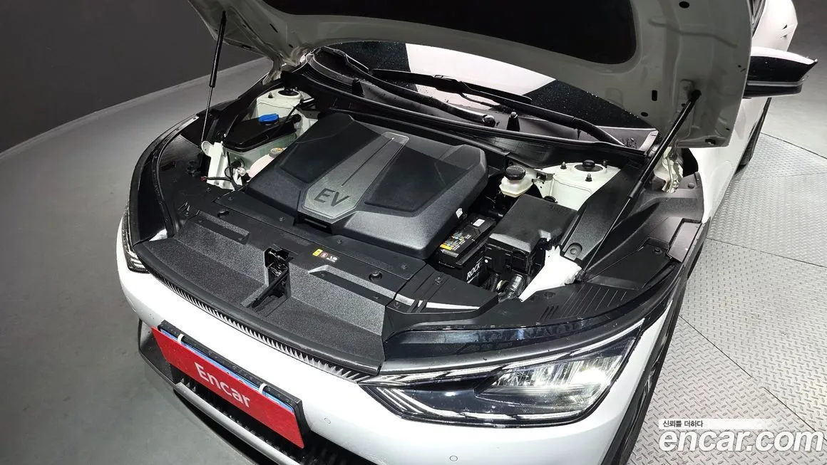 Kia EV6 2023 из KR, фото 9