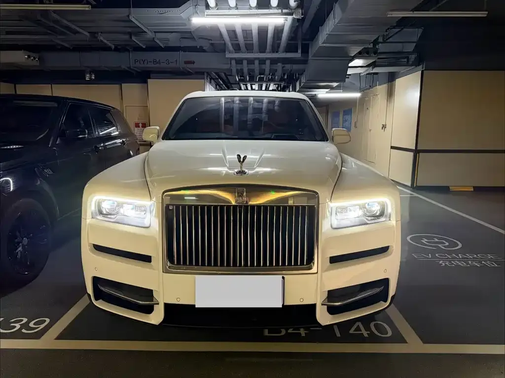 Rolls-Royce Cullinan 2023 из CN, фото 2