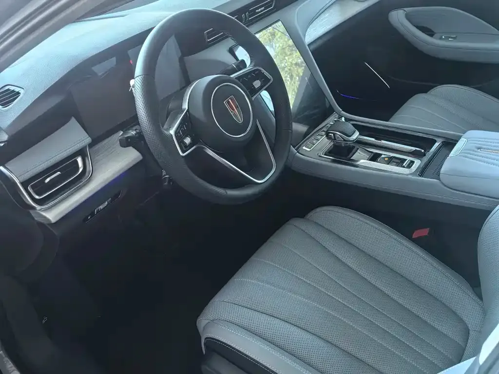 Hongqi H5 PHEV 2025 из CN, фото 4