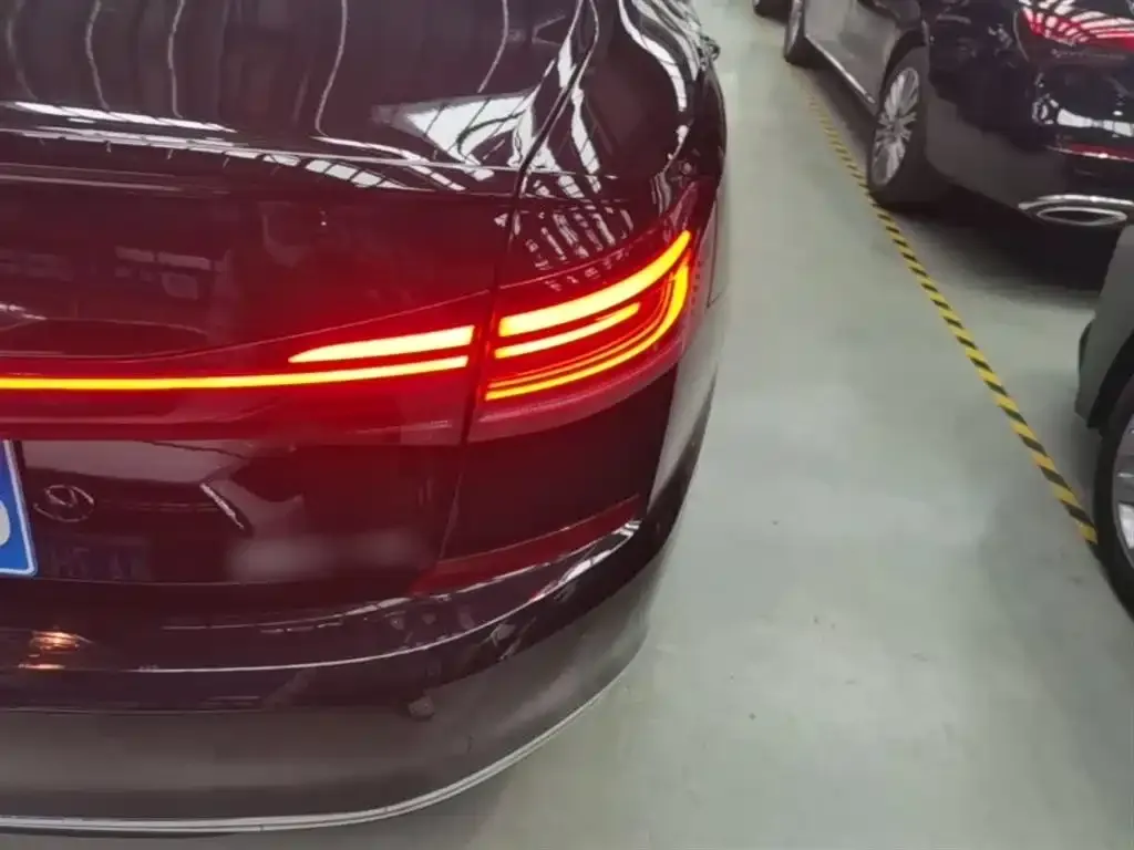 Volkswagen Passat 2024 из CN, фото 9