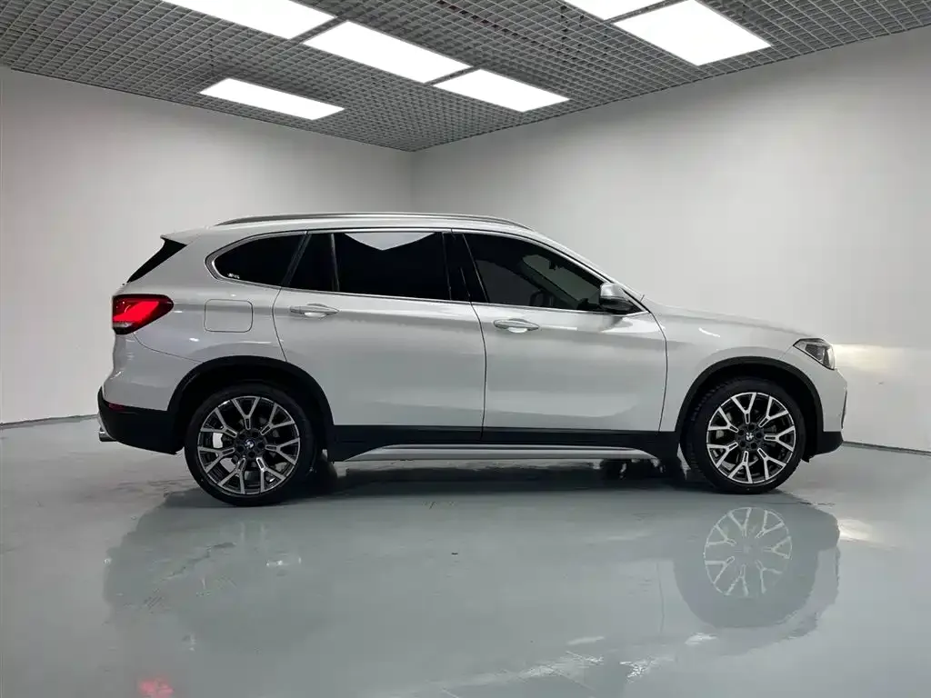 BMW X1 2022 из CN, фото 8