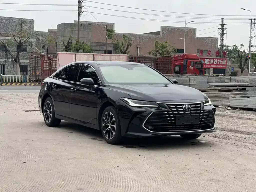 Toyota Avalon — фото 10