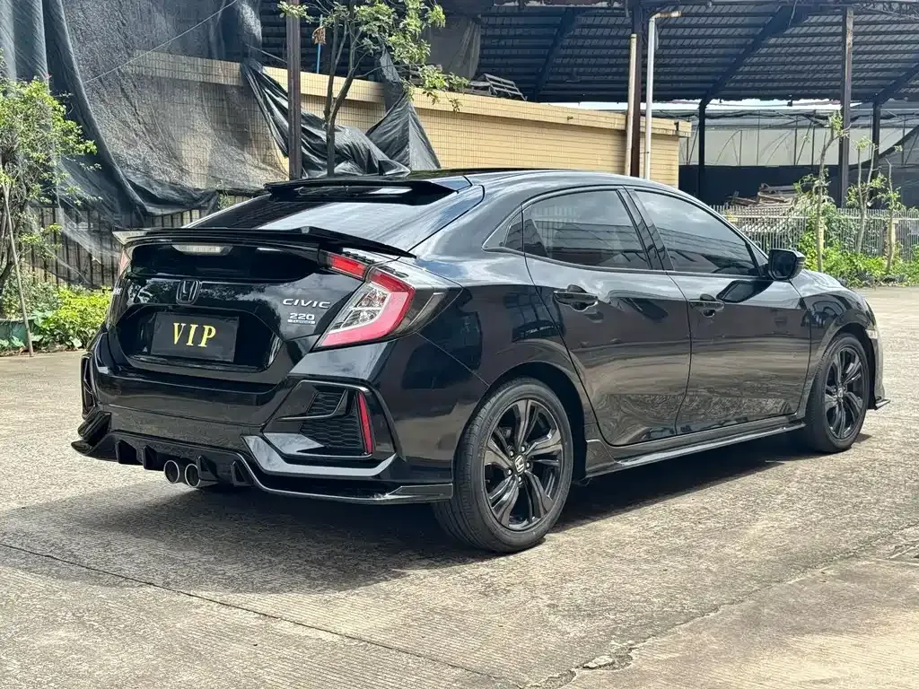 Honda Civic — фото 8