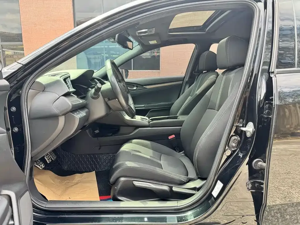 Honda Civic — фото 7