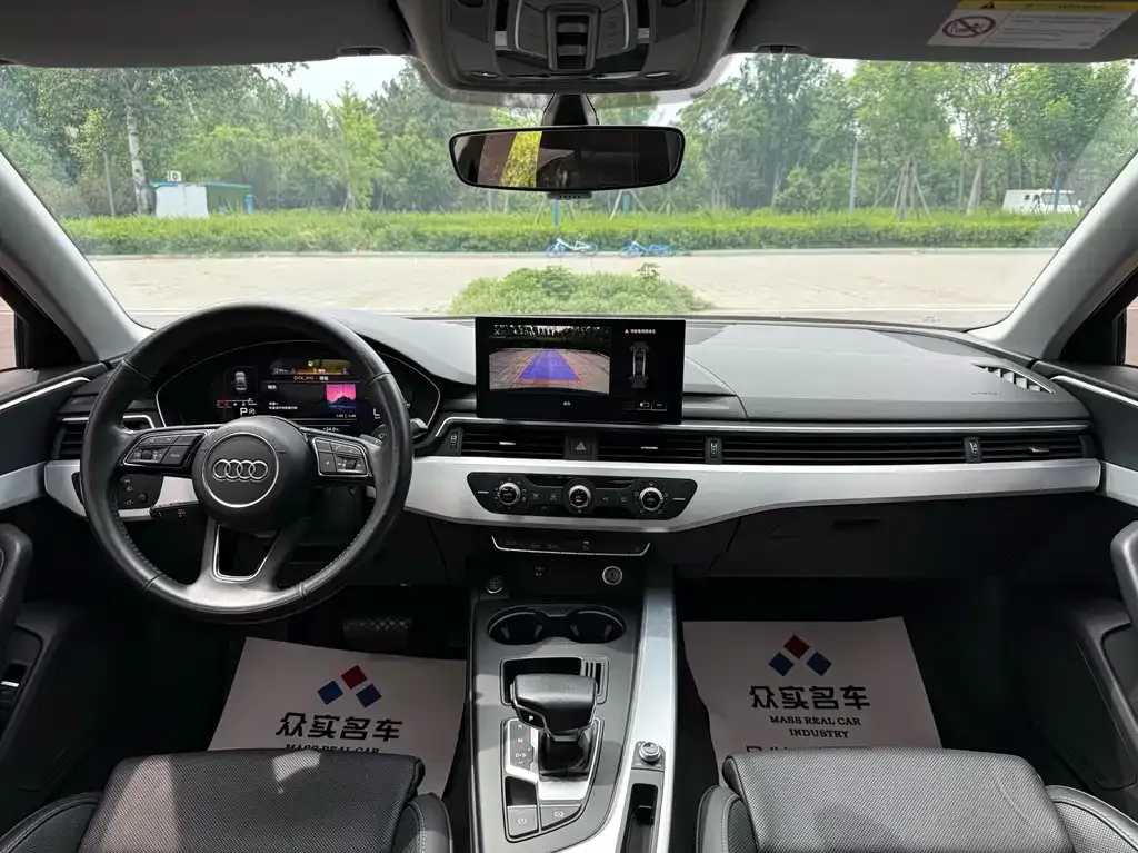 Audi A4L 2021 из CN, фото 3