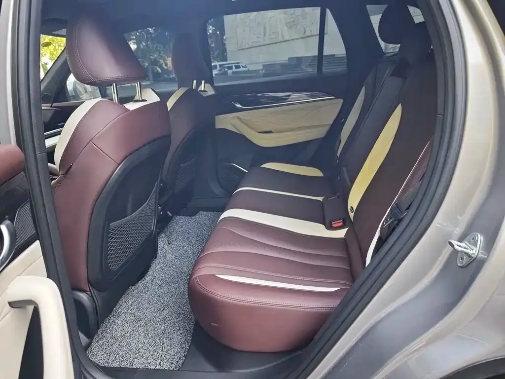 Geely Xingyue L 2022 из CN, фото 4