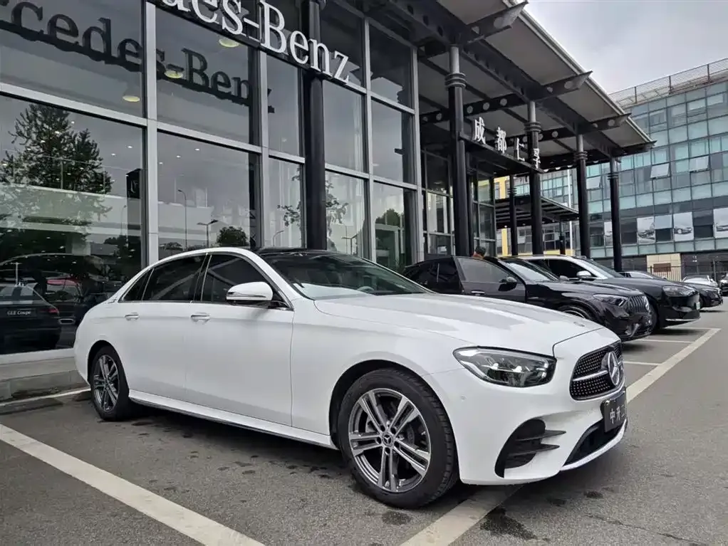 Mercedes-Benz E-Class — фото 10