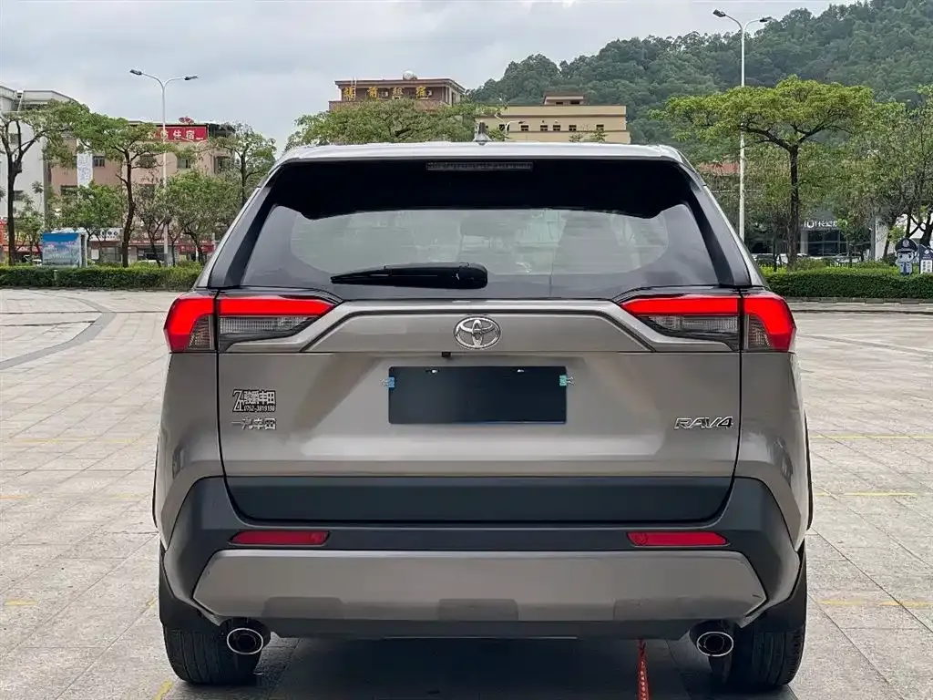 Toyota RAV4 2021 из CN, фото 5