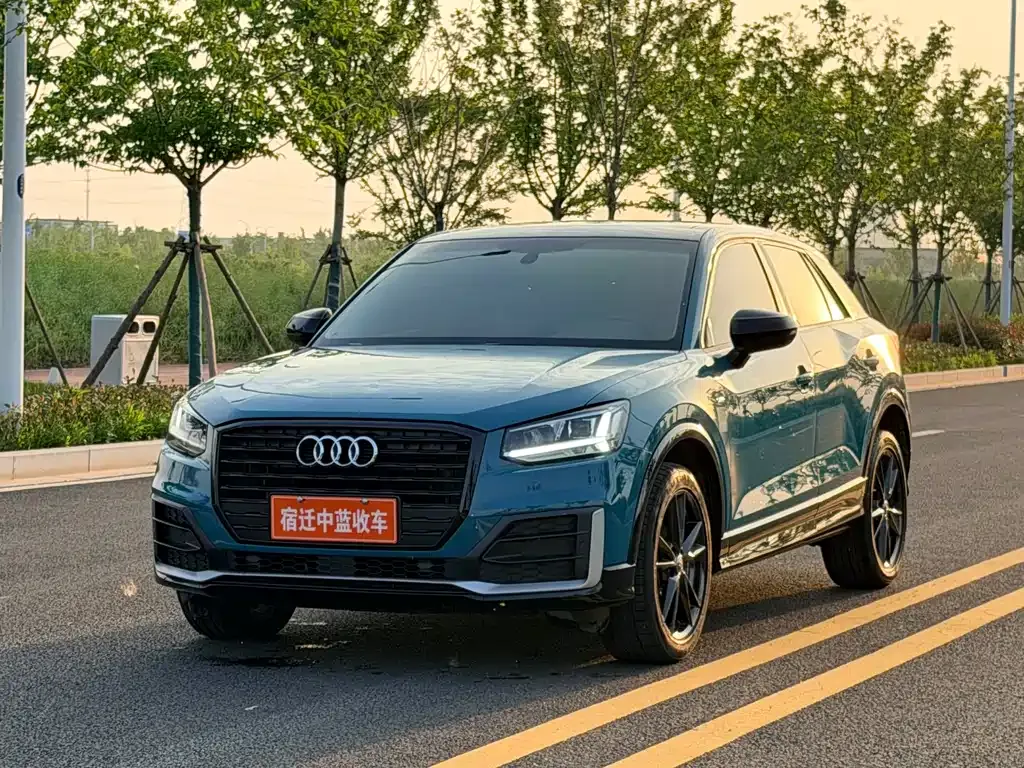 Audi Q2L