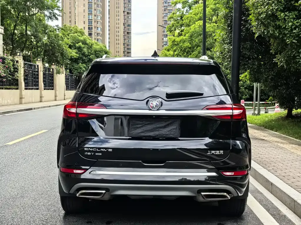 Buick Enclave — фото 7