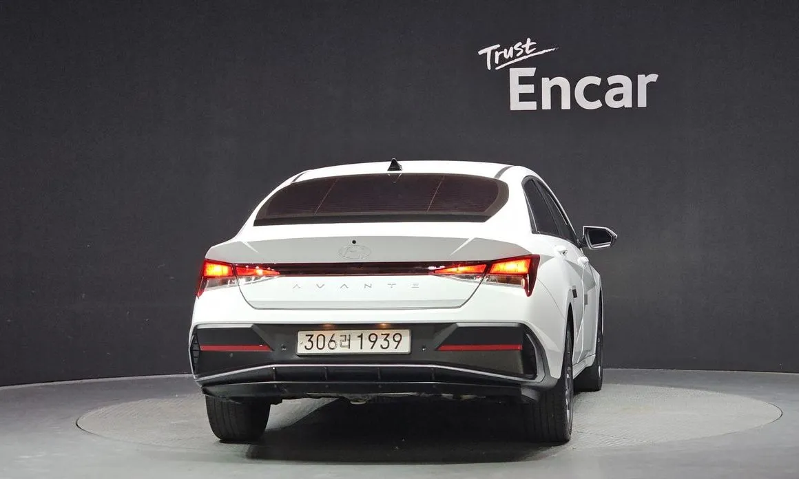 Hyundai AVANTE — фото 3
