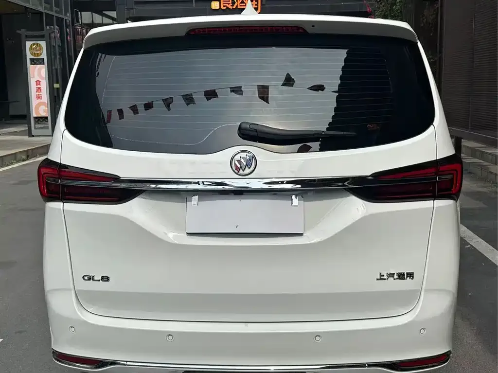 Buick GL8 2024 из CN, фото 2