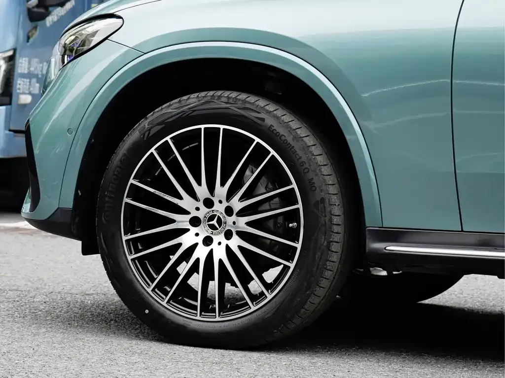 Mercedes-Benz GLC 2024 из CN, фото 2