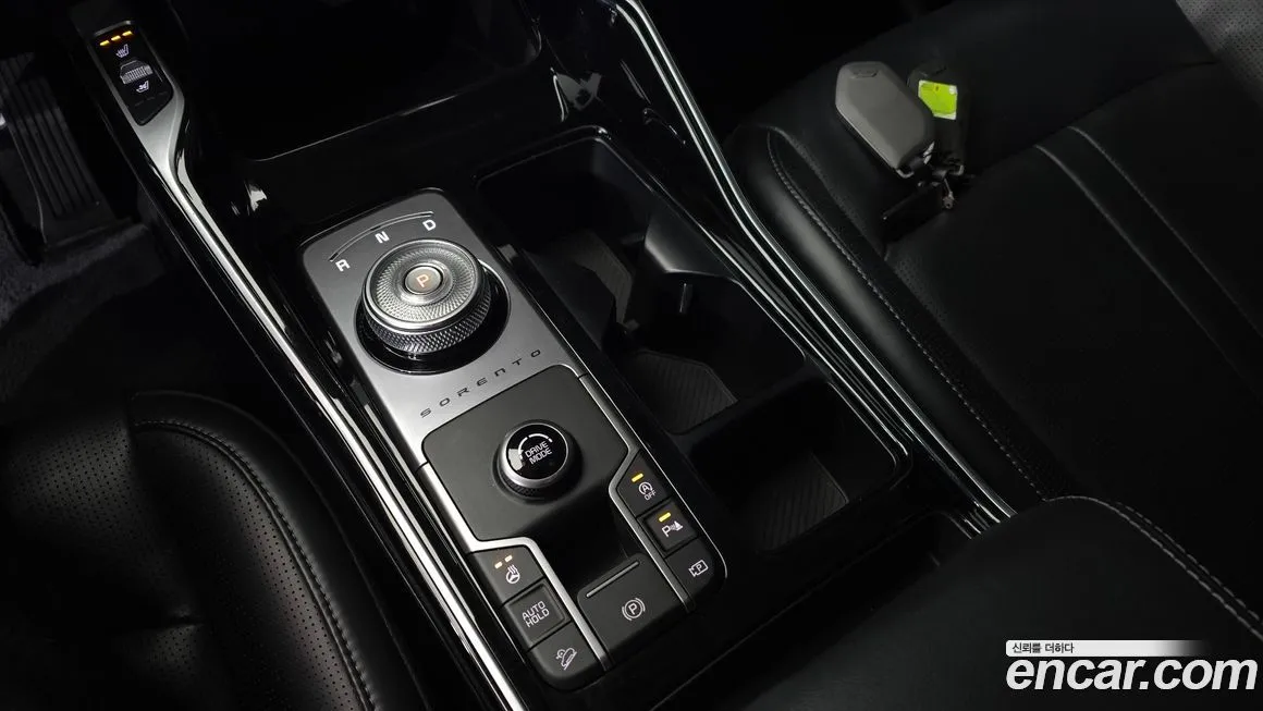 Kia Sorento — фото 6