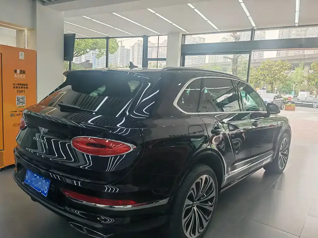 Bentley Bentayga 2021 из CN, фото 5
