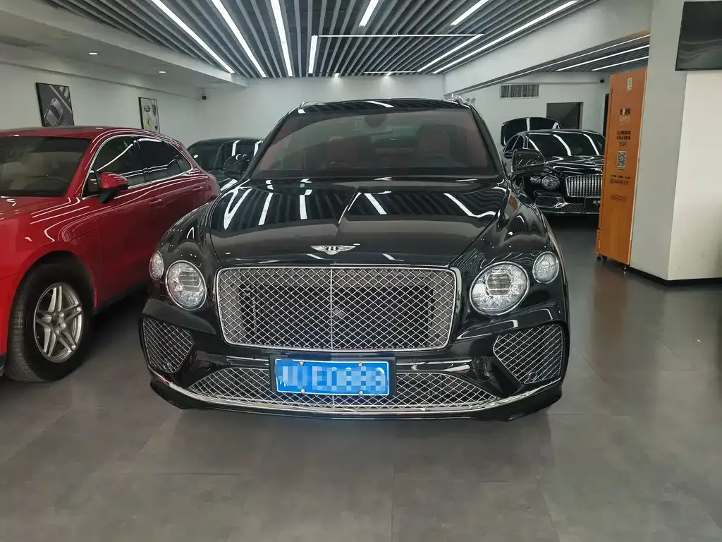Bentley Bentayga 2021 из CN, фото 3