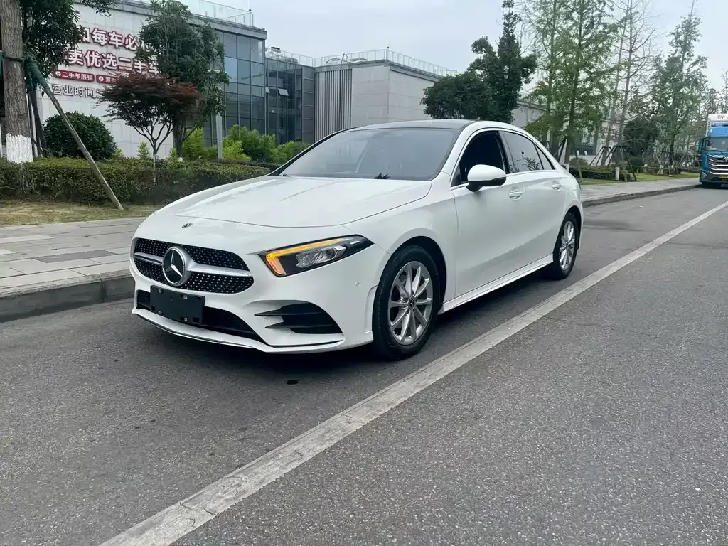 Mercedes-Benz A-Class — фото 1