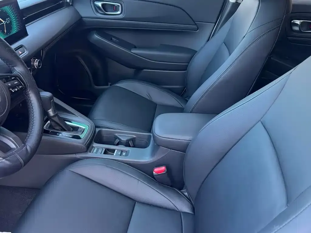 Honda Vezel 2023 из CN, фото 2