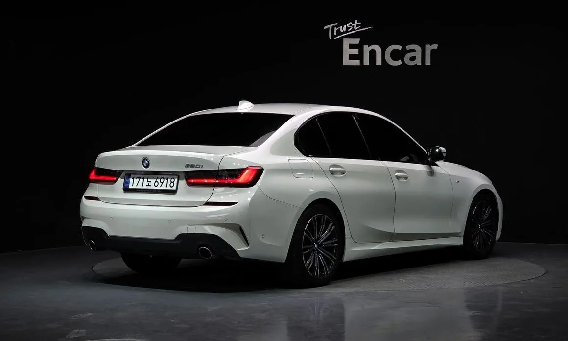 BMW 3-Series 2021 из KR, фото 3