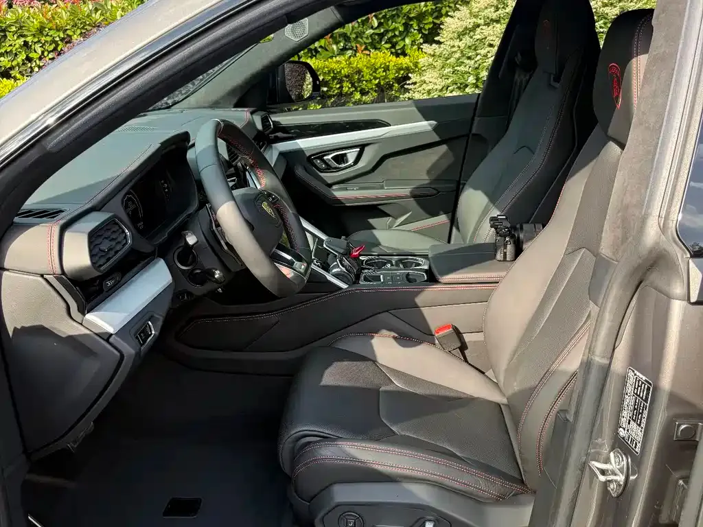 Lamborghini Urus 2021 из CN, фото 4