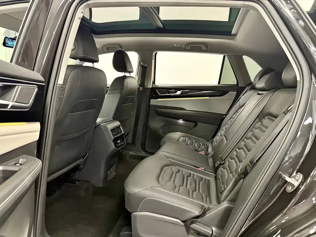 Volkswagen Teramont X 2022 из CN, фото 10