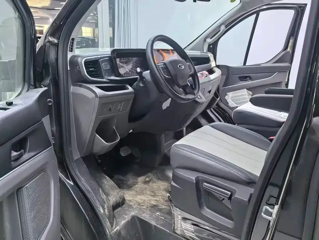 Ford Transit 2024 из CN, фото 9