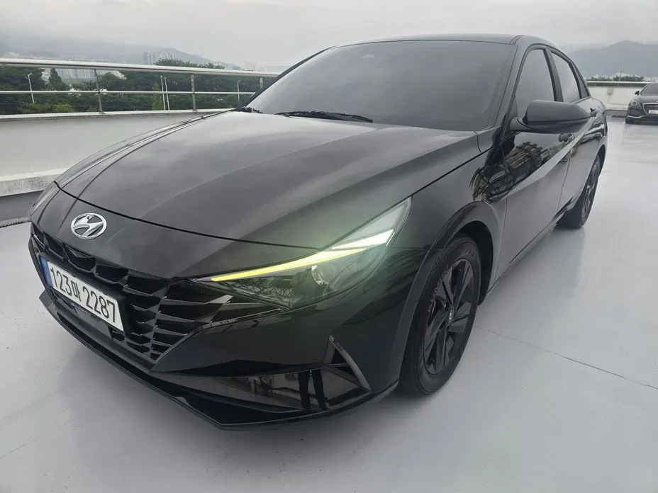 Hyundai AVANTE 2023 из KR, фото 1
