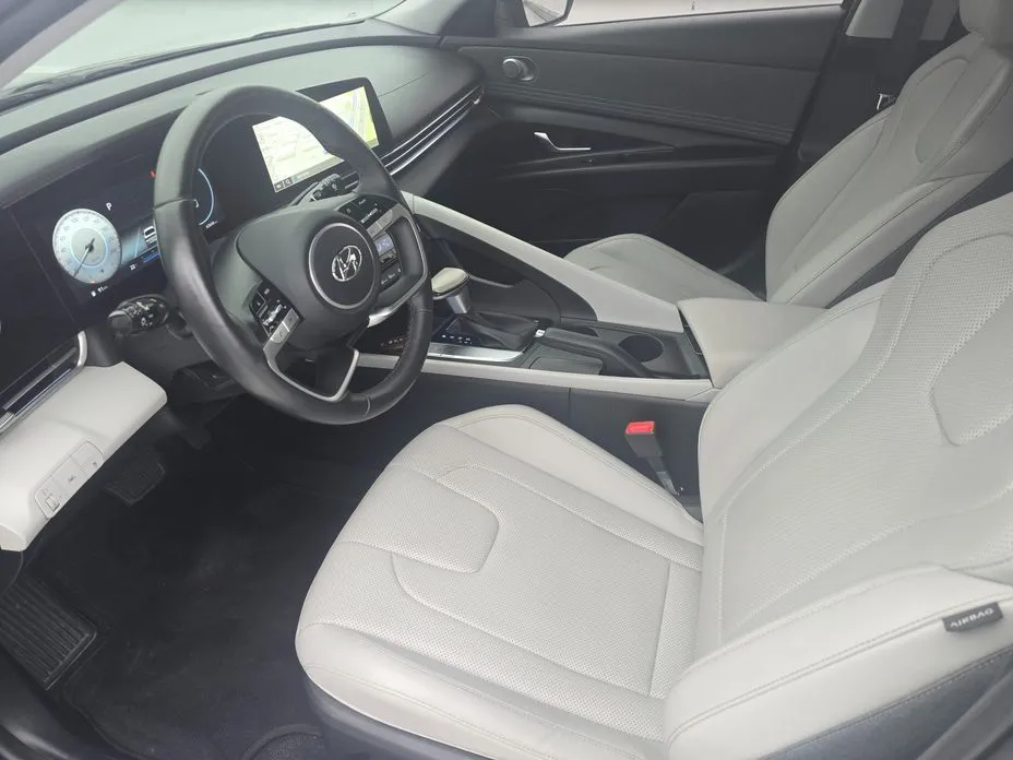 Hyundai AVANTE 2023 из KR, фото 10