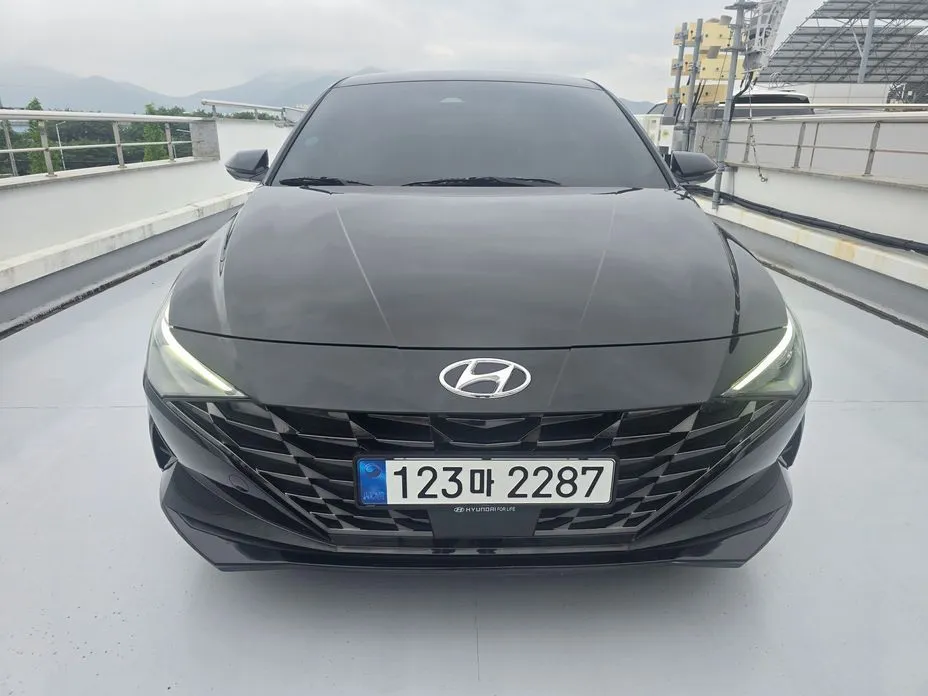 Hyundai AVANTE 2023 из KR, фото 2