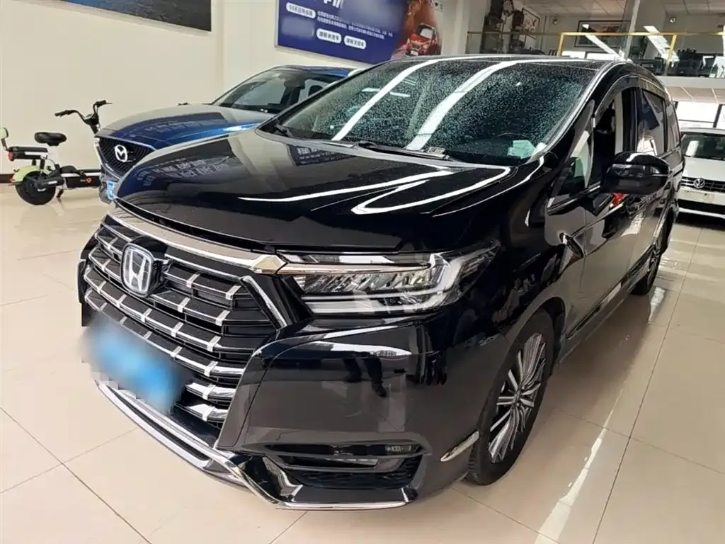 Honda Elysion 2022 из CN, фото 1