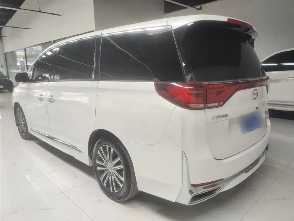 GAC Motor Trumpchi M8 — фото 10