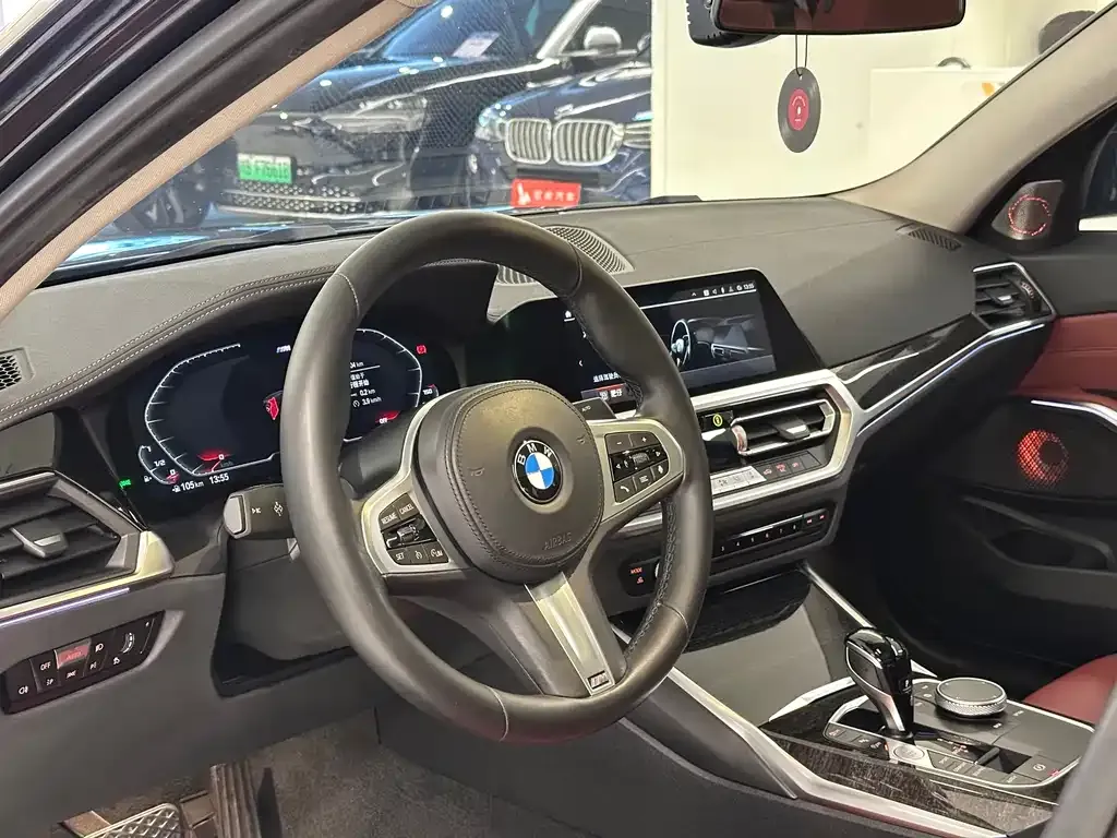 BMW 3 Series 2022 из CN, фото 10