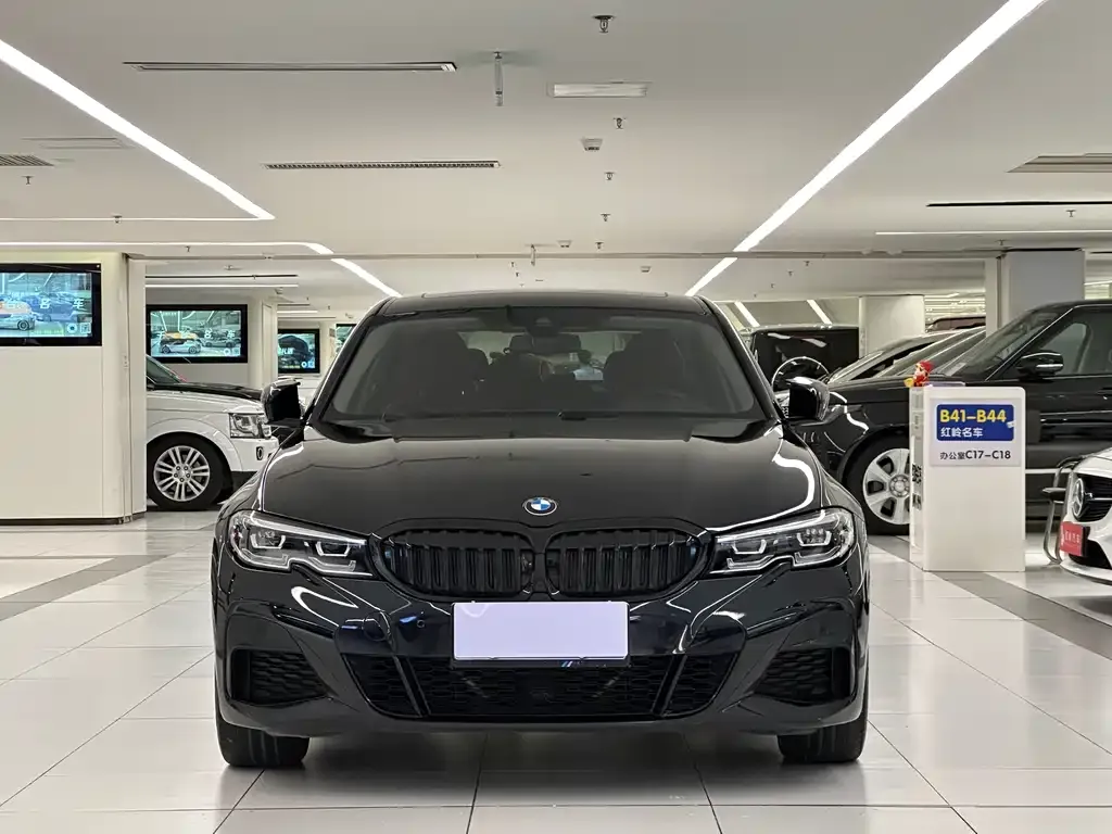 BMW 3 Series 2022 из CN, фото 3