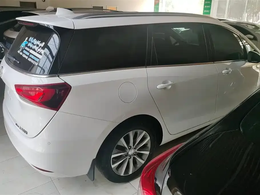 Buick GL6 2023 из CN, фото 4