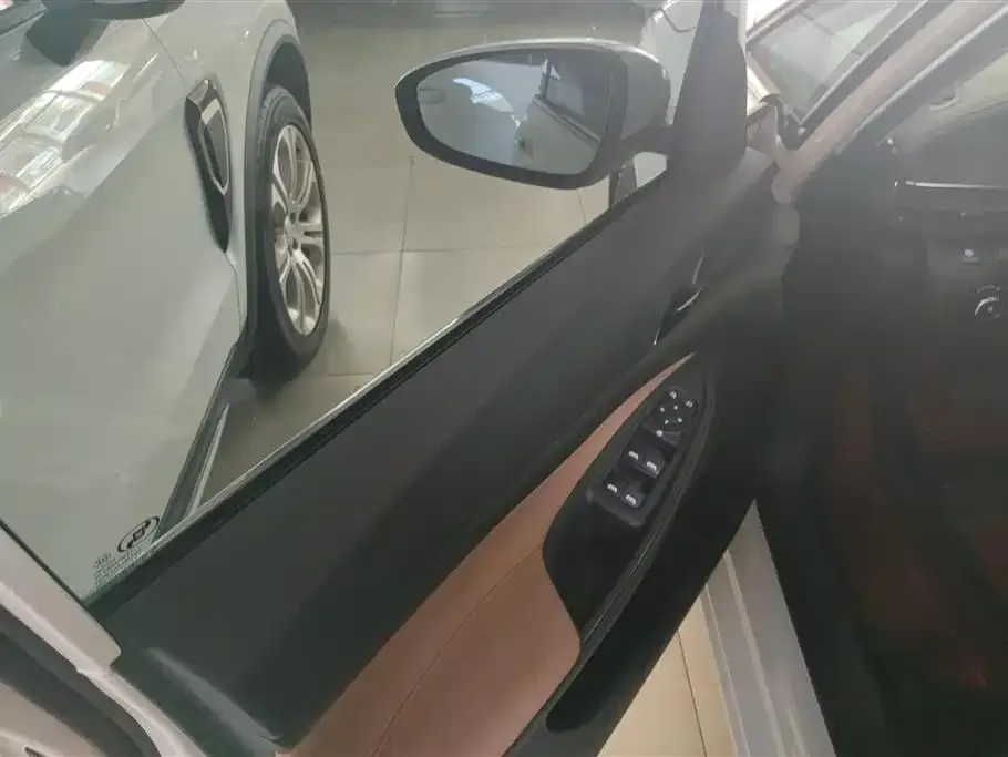 Buick GL6 2023 из CN, фото 8
