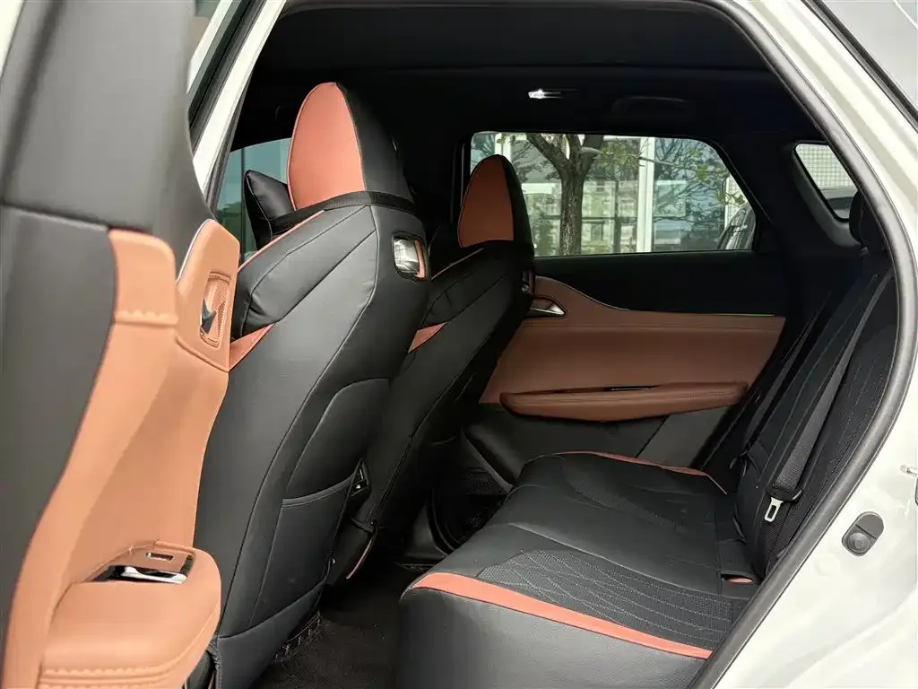 Changan UNI-Z 2025 из CN, фото 5