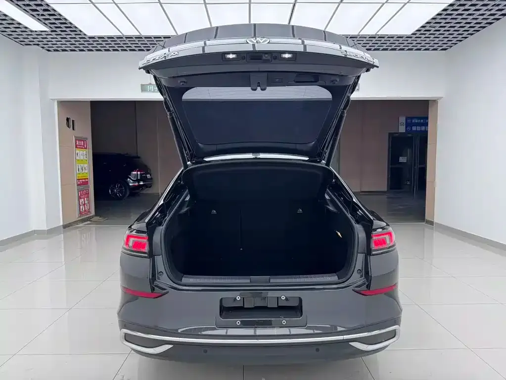 Volkswagen Lamando 2023 из CN, фото 8