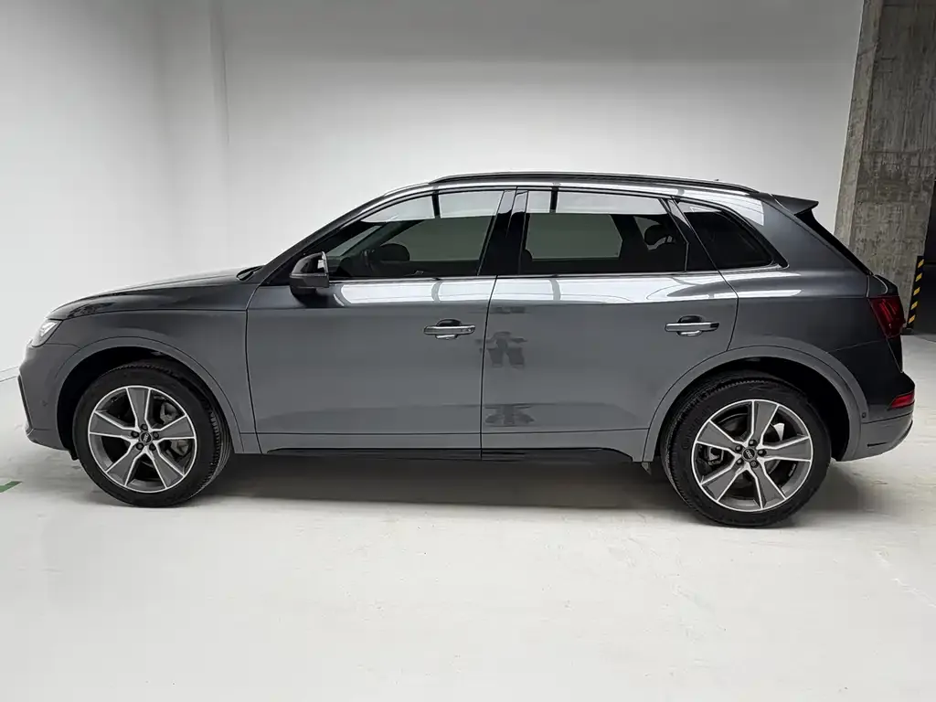 Audi Q5L 2021 из CN, фото 8