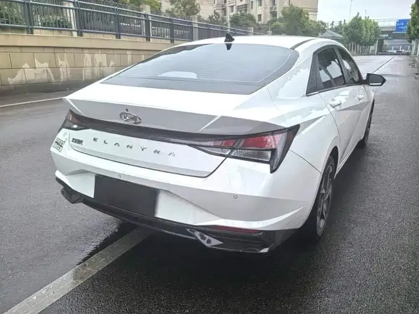 Hyundai Elantra 2023 из CN, фото 7