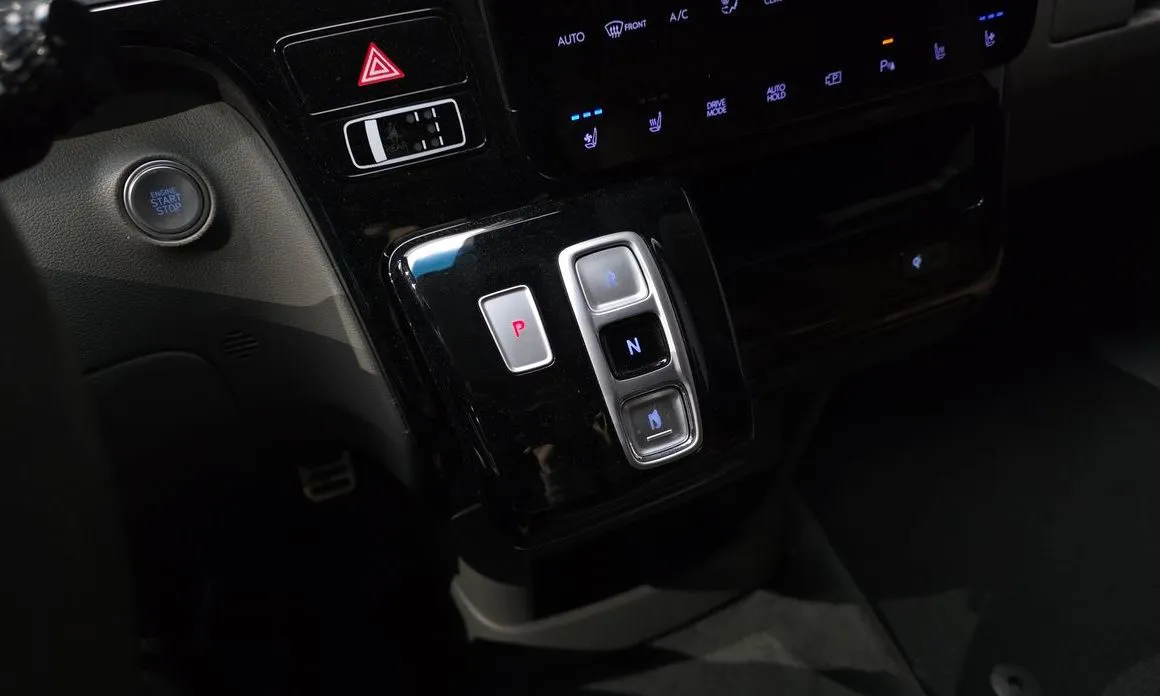 Hyundai Staria 2024 из KR, фото 2
