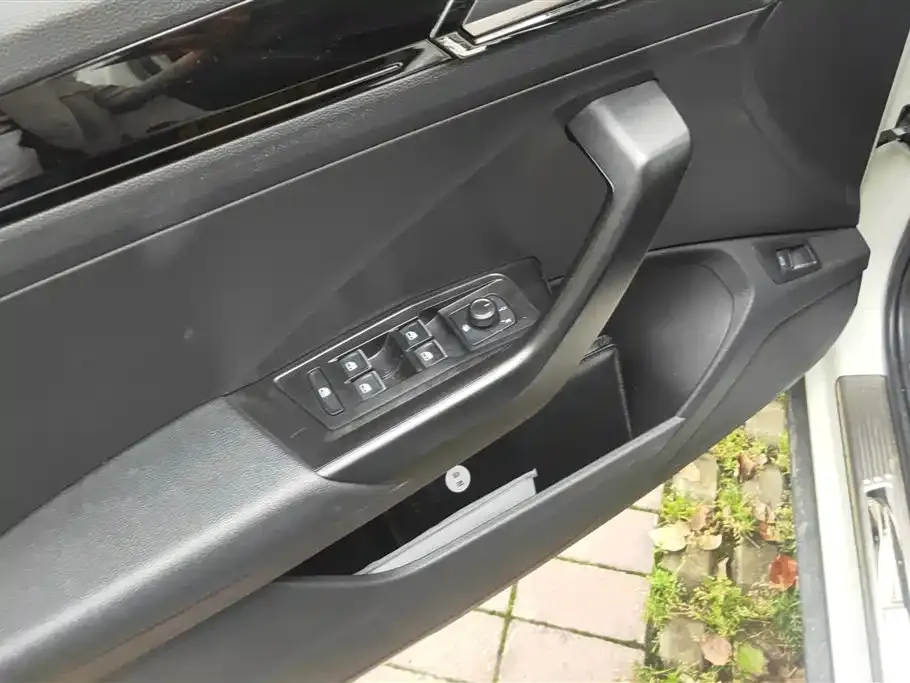 Volkswagen T-Roc 2021 из CN, фото 9