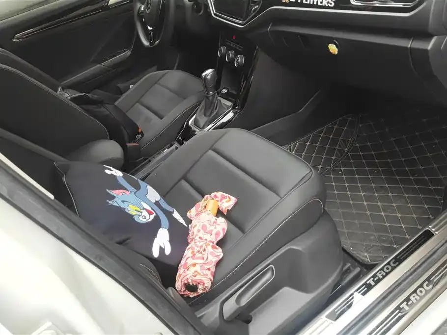Volkswagen T-Roc 2021 из CN, фото 5