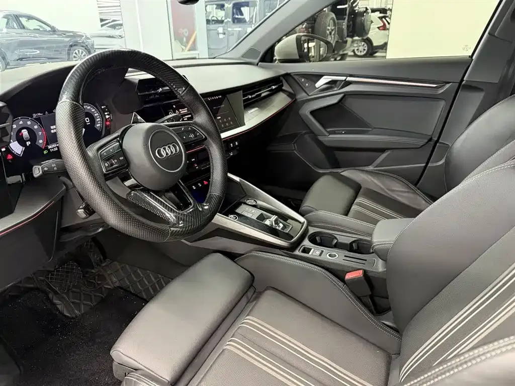 Audi A3 2024 из CN, фото 10