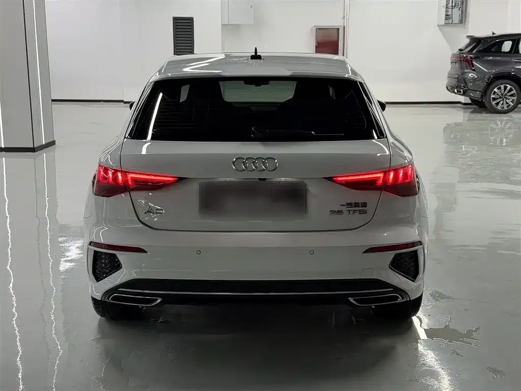 Audi A3 2024 из CN, фото 3