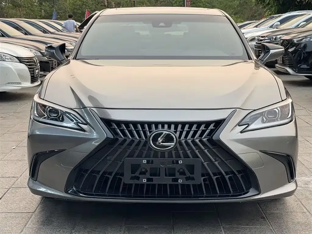 Lexus ES 2024 из CN, фото 3