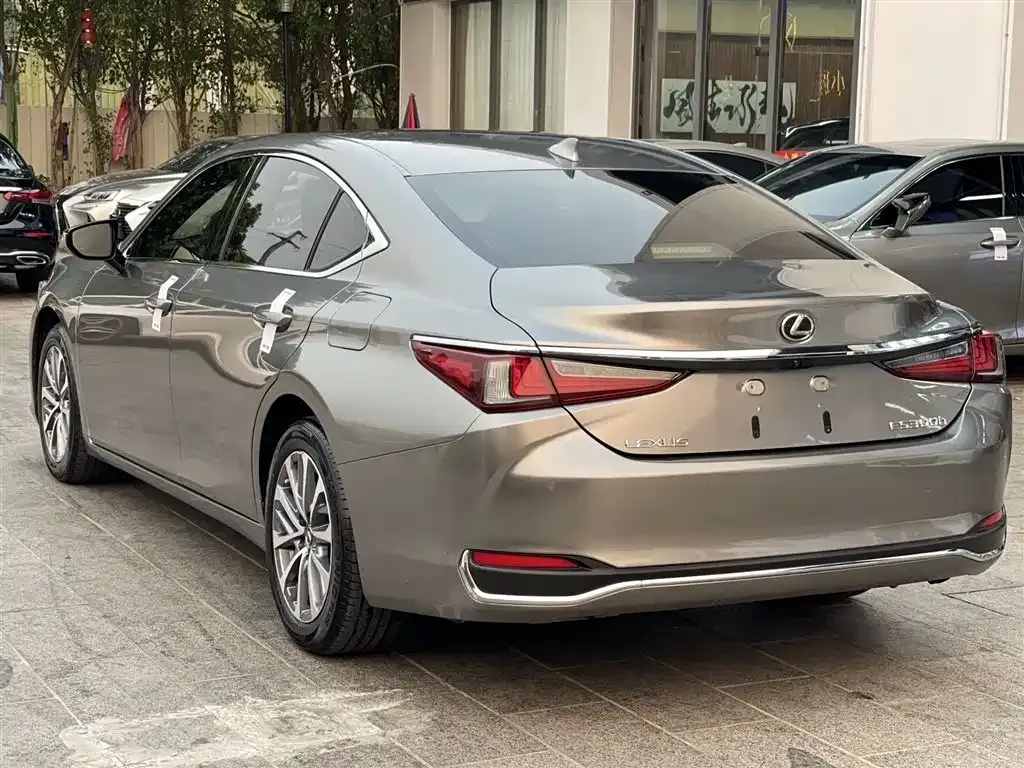 Lexus ES 2024 из CN, фото 6