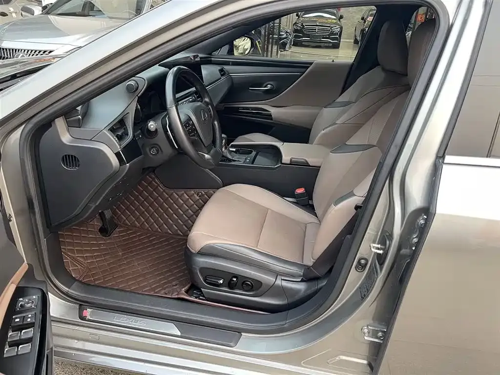 Lexus ES 2024 из CN, фото 4