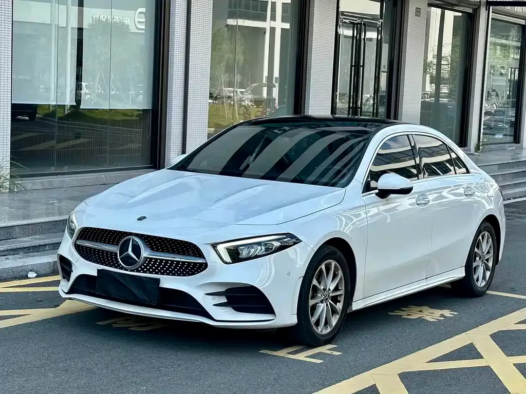 Mercedes-Benz A-Class 2025 из CN, фото 1